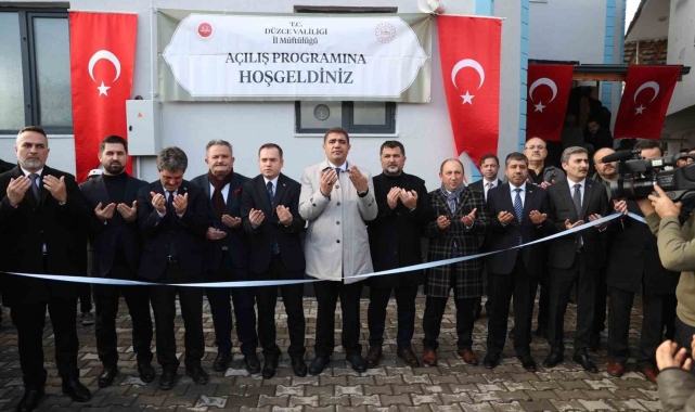 Depremde yıkılan caminin yerine yapıldı