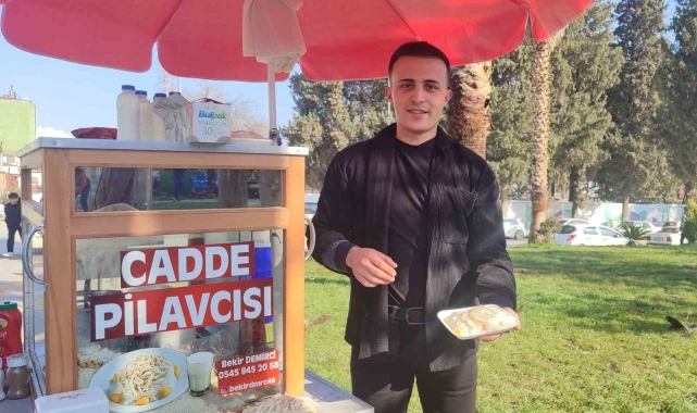 Depremden sonra memleketine döndü, baba mesleğini devam ettiriyor