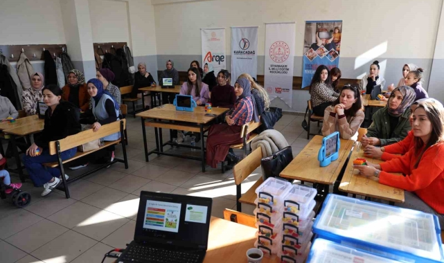 Diyarbakır'da okul öncesi öğretmenleri 5 farklı atölyede öğrendiklerini öğrencilere aktaracak