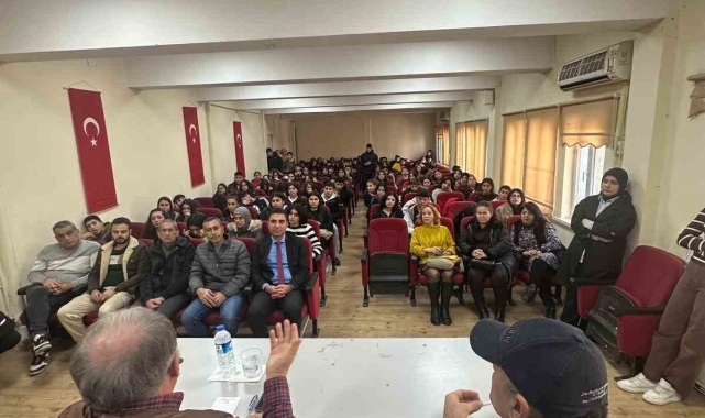 Diyarbakır'da tecrübe paylaşımı söyleşisi