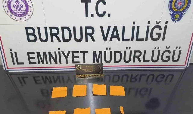 Durdurulan araçta uyuşturucu çıktı, 3 kişi tutuklandı