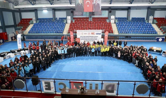 Düzce'de arama kurtarma derneklerine malzeme desteği