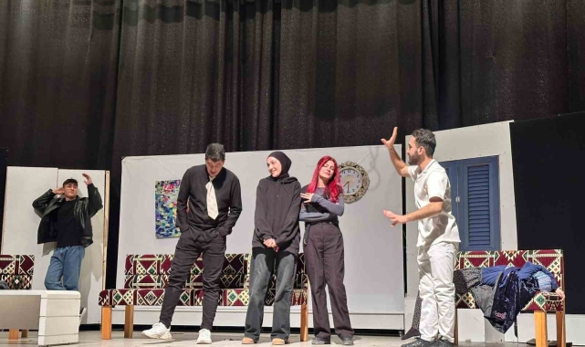 Elazığ Belediyesinin düzenlediği gösteriye yoğun ilgi