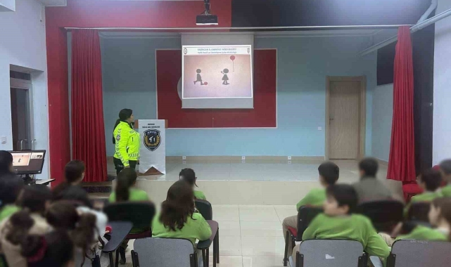 Emniyetten çocuklara güvenlik eğitimi