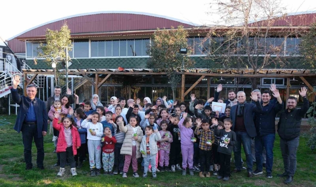 Enerjisa Dağıtım Şirketleri'nin deprem bölgesine olan desteği devam ediyor