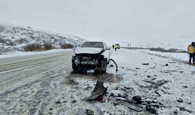 Erzurum'da trafik kazası: 2 ölü
