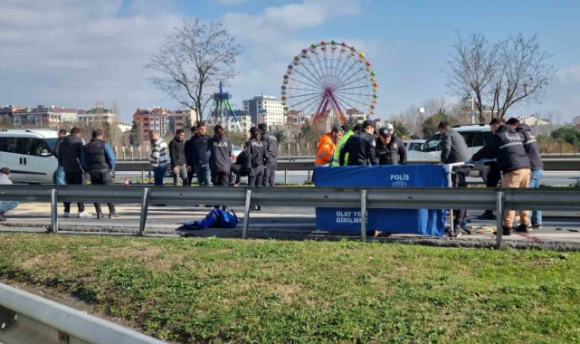 Esenler'de feci kaza: Otomobille çarpışan motosikletli hayatını kaybetti