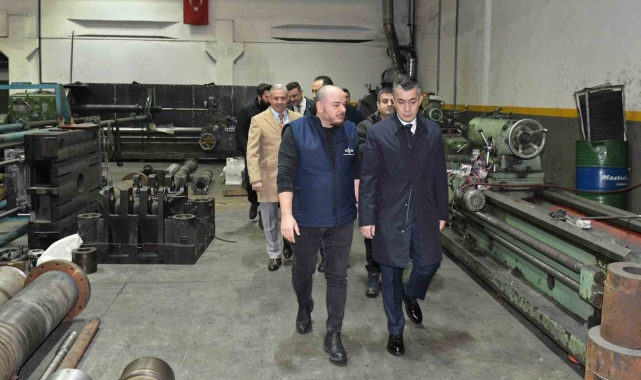Esenyurt Belediye Başkan Vekili Can Aksoy sanayicileri ziyaret etti