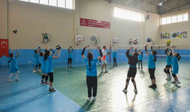 Esenyurtlu çocuklara 14 farklı branşta spor eğitimi