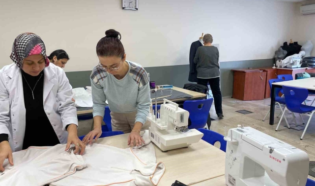 Esenyurt'ta 53 branşta 20 bin kursiyere kültür sanat eğitimi