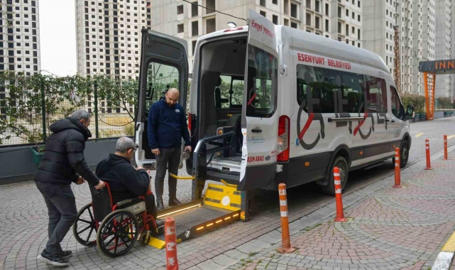 Esenyurt'ta engelli ve yaşlılara özel ulaşım desteği