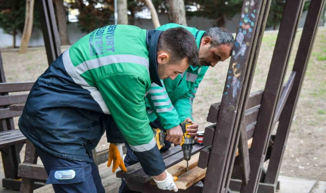 Esenyurt'un parkları yenileniyor