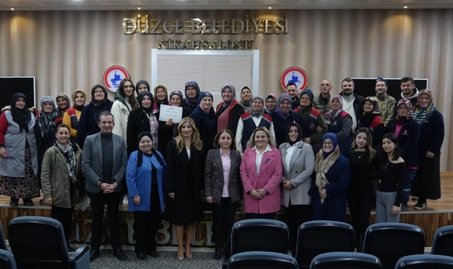 Evlilik okulu eğitimleri sürüyor