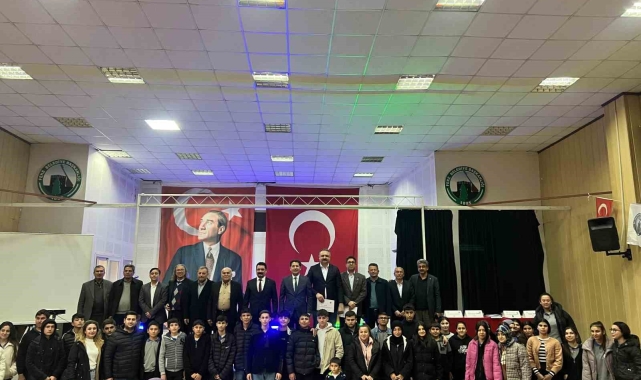 Feke'de Karacaoğlan gençlere aktarıldı