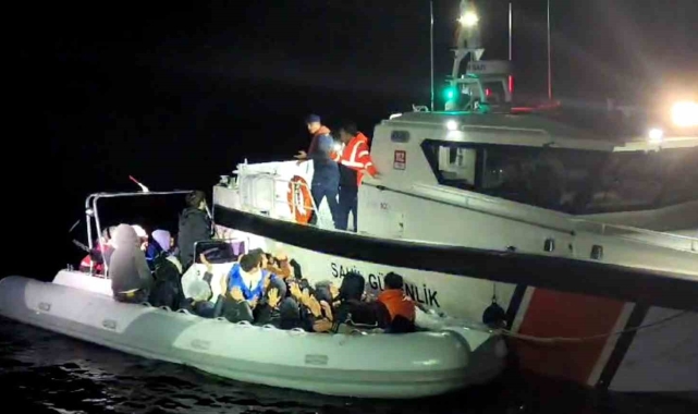 Fethiye'de 25 düzensiz göçmen ve 2 göçmen kaçakçısı yakalandı