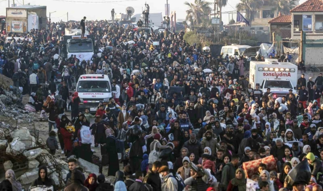 Filistinliler, sevinç gözyaşlarıyla evlerine dönüyor