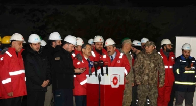 Gabar Dağı'nda karlar altında günlük 70 bin varil petrol üretimi