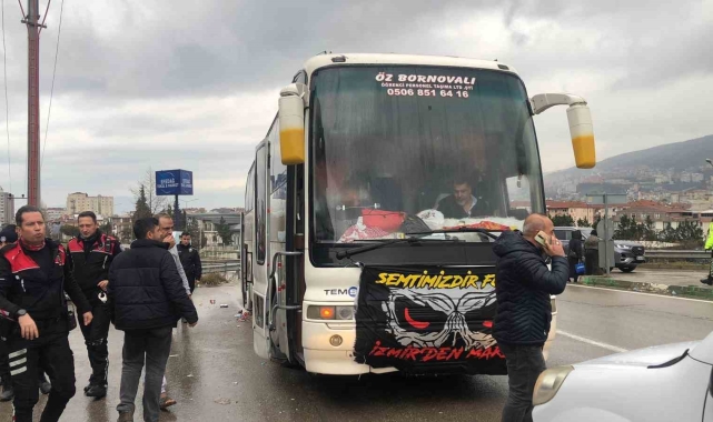 Galatasaray ve Göztepe taraftarları Bursa'da birbirine girdi:2 yaralı