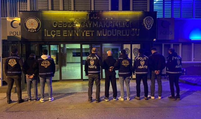 Gasp etmeye çalıştıkları tır sürücüsünü bıçaklayan zanlılar yakalandı