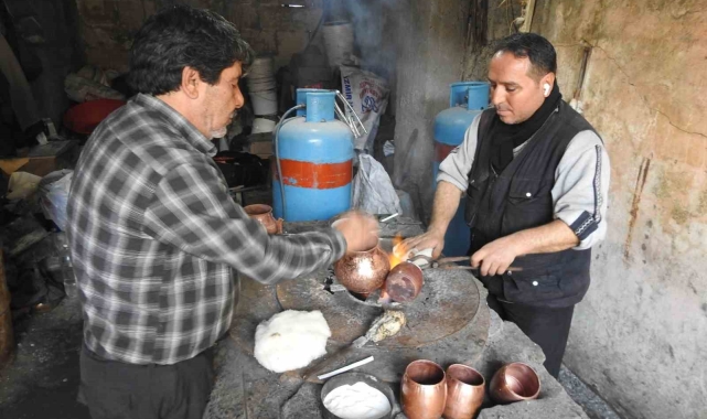 Gaziantep'in son kalaycı ustaları mesleklerini yaşatmaya çalışıyor
