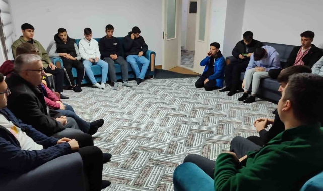 Gediz KYK yurtlarında kalan öğrencilere moral etkinliği