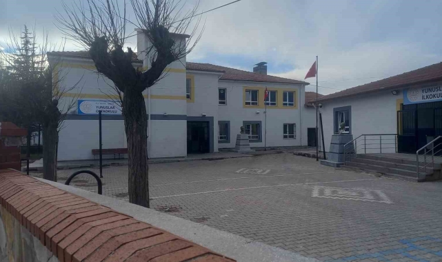 Gediz'de sevilen öğretmenin vefatı eğitim camiasını yasa boğdu