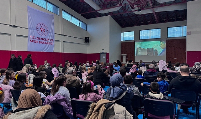 Gençler Sinop'ta kış tatilini eğlenceli ve verimli geçiriyor