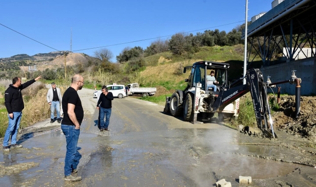 Germencik Belediye Başkanı Zencirci yol sorununu yerinde inceledi