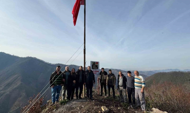 Giresun&#039;da Şehit Ahmet Köroğlu için bayrak değişimi