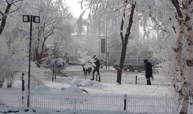 Göle Eksi 25'i Gördü