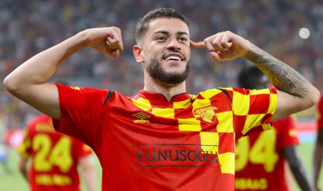 Göztepeli Romulo, 3 büyükler karşısında dikkatleri çekti