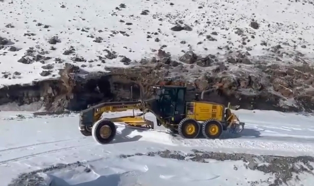 Iğdır'da 10 günde 77 kilometrelik yol kardan temizlendi