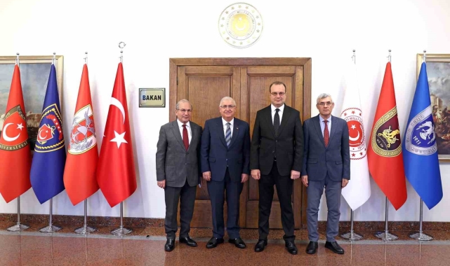 İhlas Medya'dan Milli Savunma Bakanı Güler'e ziyaret