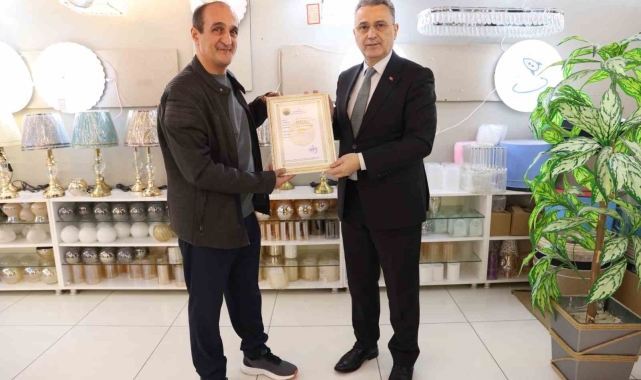 İlkadım'da 2025'in ilk ruhsatı Başkan İhsan Kurnaz'dan
