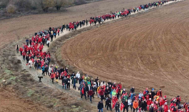 İnönü Savaşları şehitleri 8 kilometrelik yürüyüşle anıldı