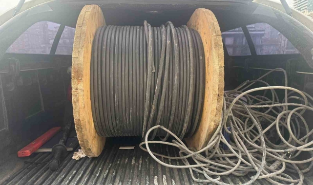 İstanbul'da 600 bin euro değerinde inşaat, ve 2.5 milyon TL değerinde tekstil malzemesi çalan 7 şüpheli yakalandı