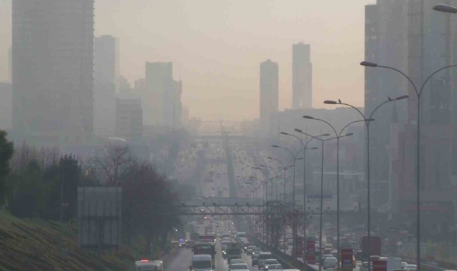 İstanbul'da hava kirliliği sis ve pusa neden oldu