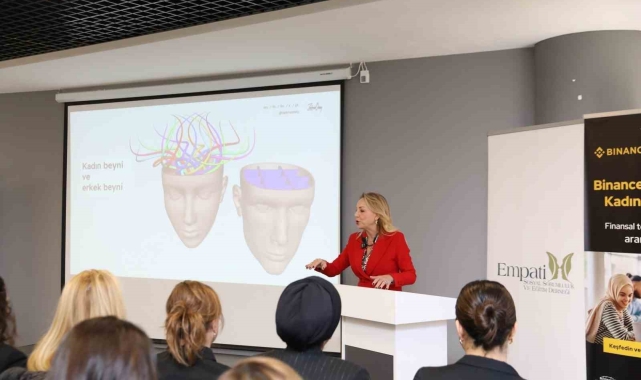 İstasyon Gaziantep ev sahipliğinde &#039;Binance Teknolojide Kadın Akademisi&#039; düzenlendi