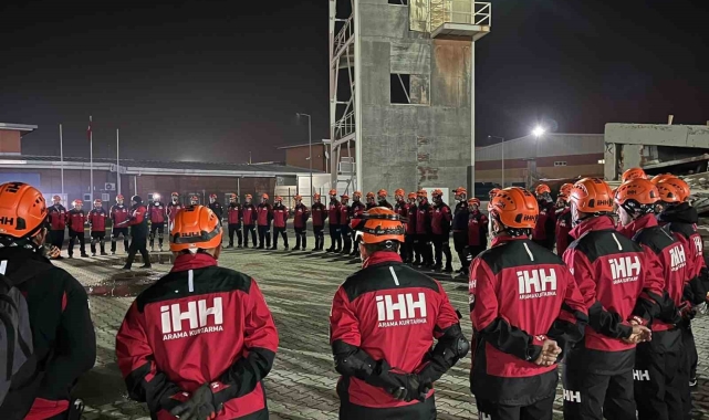 İzmir İHH Arama Kurtarma, AFAD'da Orta Akredite oldu