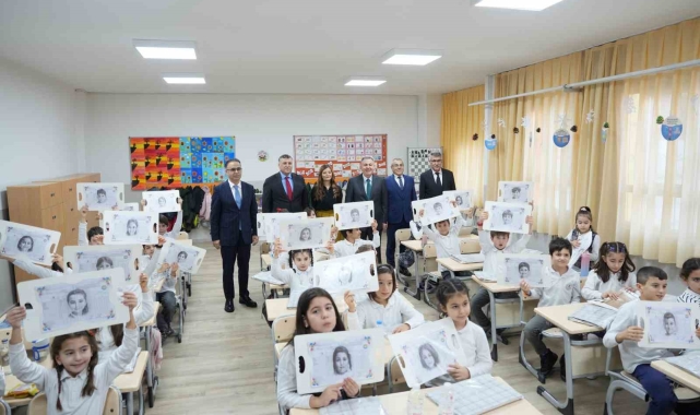 İzmir'de 738 bin 886 öğrenci karnesini aldı