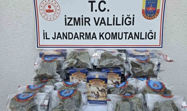 İzmir'de jandarmadan uyuşturucu tacirlerine operasyon