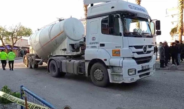 İzmir'de tırın çarptığı 2 kadın hayatını kaybetti
