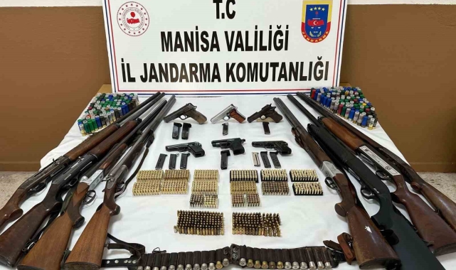 Jandarmadan silah tacirlerine operasyon