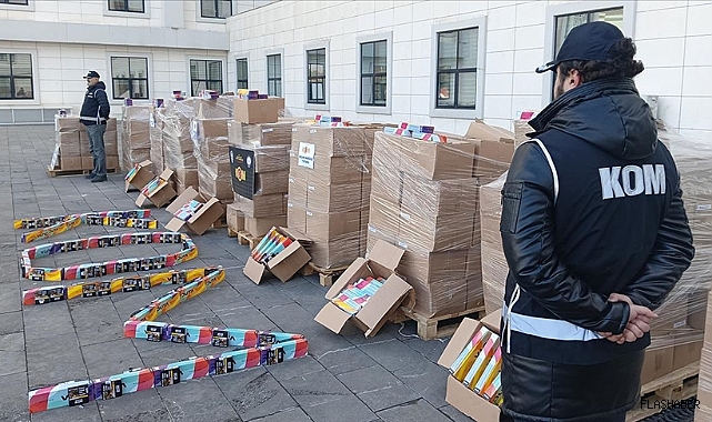 Kaçakçılık operasyonunda 3 tonun üzerinde nargile tütünü ele geçirildi