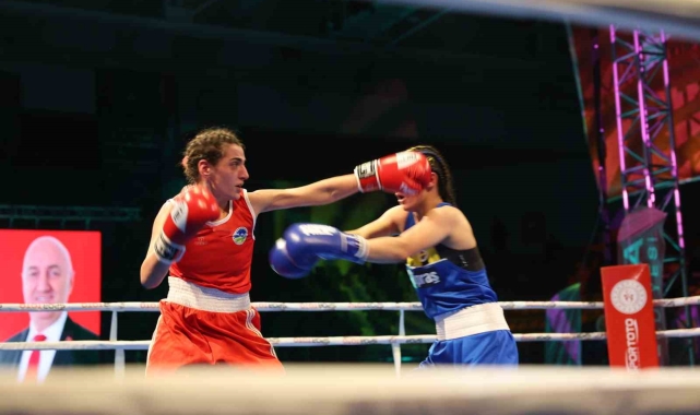 Kadınlar Darıca'da ringe çıktı