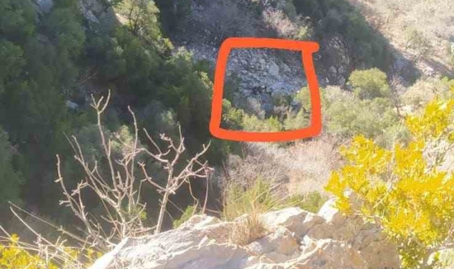 Kahramanmaraş'ta kayalıklardan düşen vatandaşın cenazesi bulunduğu yerden çıkartıldı