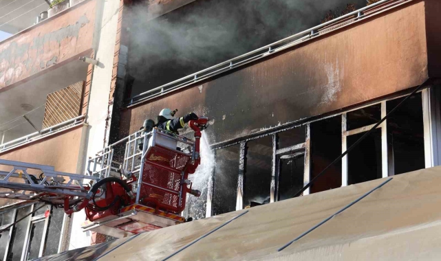Kahramanmaraş'ta market deposunda yangın