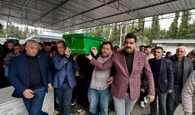 Kalp krizi sonucu hayatını kaybeden fenomen '1 Milyon Mehmet' toprağa verildi