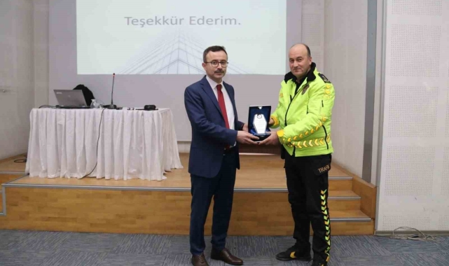 Karabük İl Emniyet Müdürlüğünde "Bütçe Yönetimi" konferansı düzenlendi