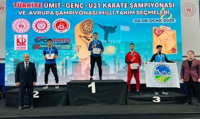 Karate Şampiyonasında Türkiye üçüncüsü oldu